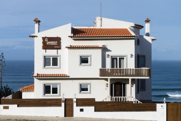 Laneez Ericeira Surfhouse (Ericeira, Portugal)