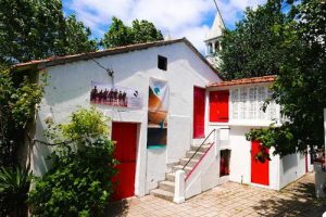 Nordes Surfhouse (Ferrol, España)