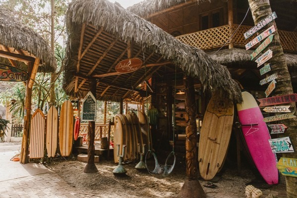 Balsa Surf Camp -Ven y vive una experiencia única